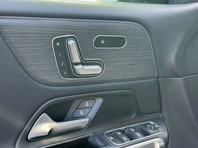 2023 Mercedes-Benz EQB EQB 300 4MATIC SUV - 22949618 - 10