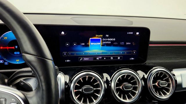 2023 Mercedes-Benz EQB EQB 300 4MATIC SUV, Exclusive w/ LED Projectors & Heated SW - 23033794 - 16