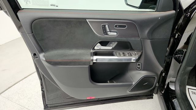 2023 Mercedes-Benz EQB EQB 300 4MATIC SUV, Pinnacle w/ AMG Night Package & Panorama Roo - 22942907 - 10