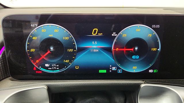 2023 Mercedes-Benz EQB EQB 300 4MATIC SUV, Pinnacle w/ AMG Night Package & Panorama Roo - 22942907 - 13