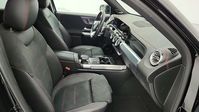 2023 Mercedes-Benz EQB EQB 300 4MATIC SUV, Pinnacle w/ AMG Night Package & Panorama Roo - 22942907 - 23