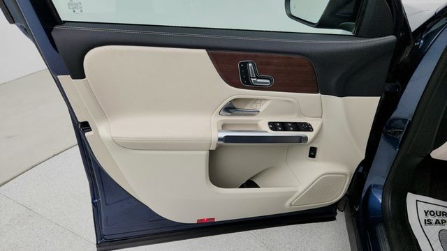 2023 Mercedes-Benz EQB EQB 300 4MATIC SUV with Driver Assistance Package Lite & 3rd Row - 22942683 - 9