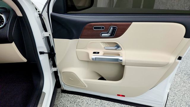 2023 Mercedes-Benz EQB EQB 350 4MATIC SUV, Exclusive w/ Rear Side Airbags - 22967468 - 23