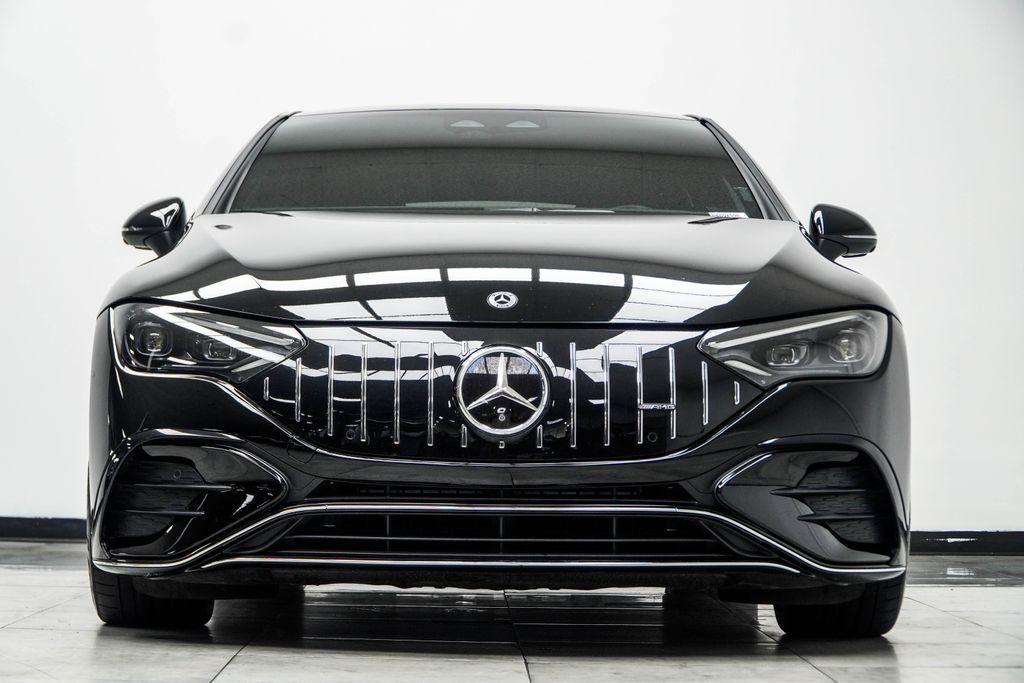 Mercedes-Benz AMG EQE photo 11