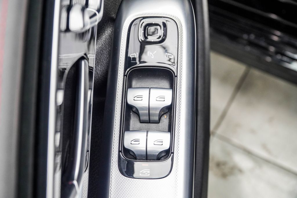 Mercedes-Benz AMG EQE photo 49