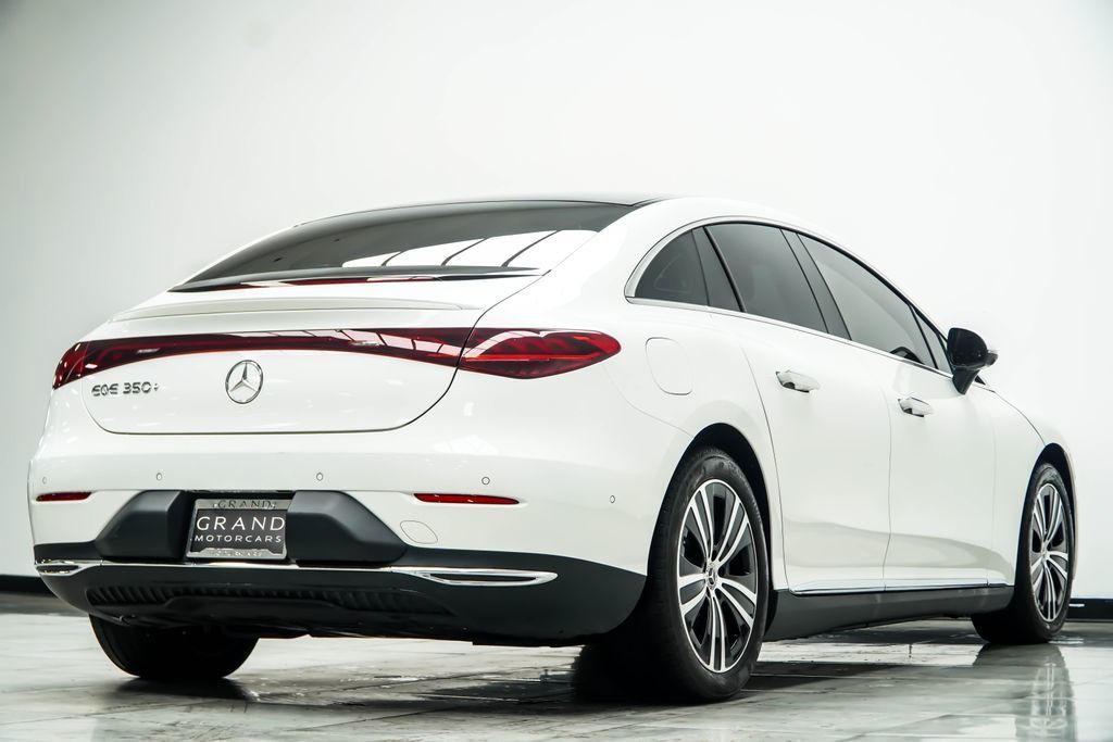 Mercedes-Benz EQE photo 18