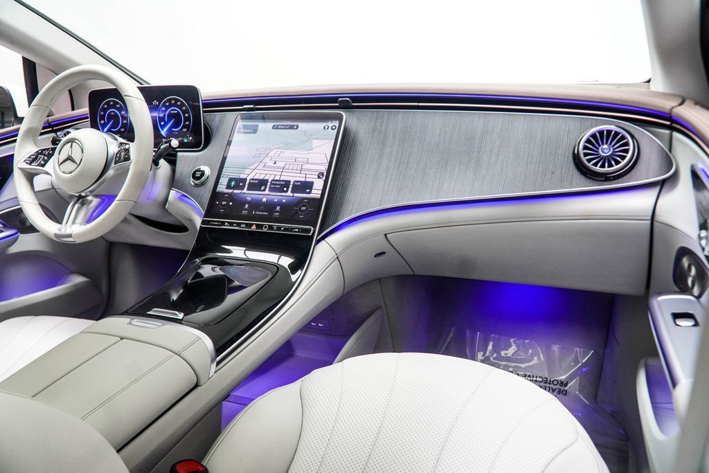 Mercedes-Benz EQE photo 26