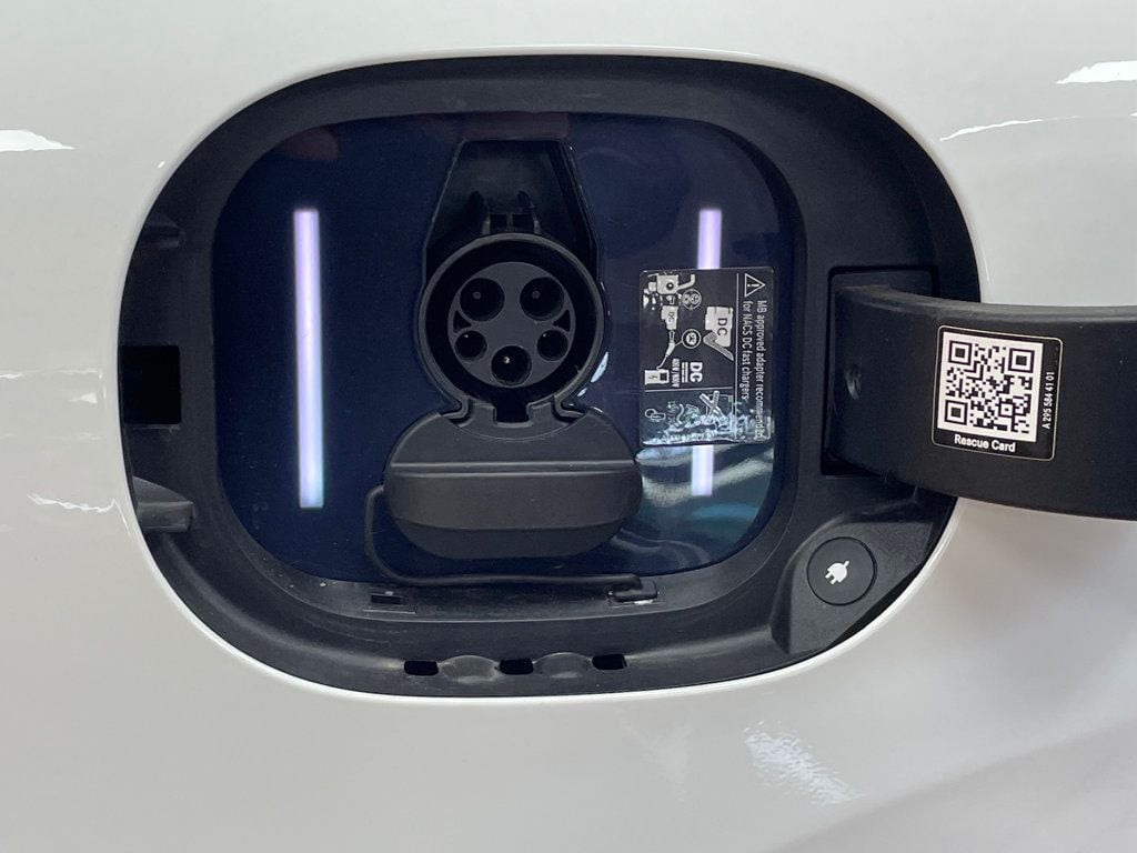 2023 Mercedes-Benz EQE EQE 350 4MATIC+ Sedan - 22937064 - 24