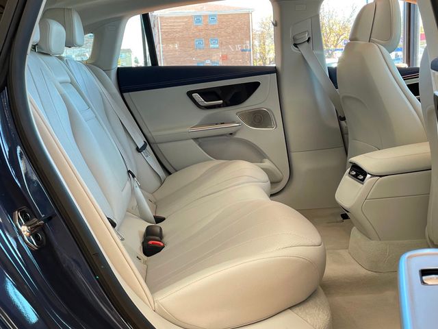 2023 Mercedes-Benz EQE EQE 350 4MATIC+ Sedan - 22942697 - 23