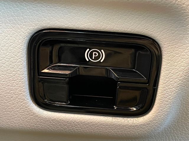 2023 Mercedes-Benz EQE EQE 350 4MATIC+ Sedan - 22942697 - 33