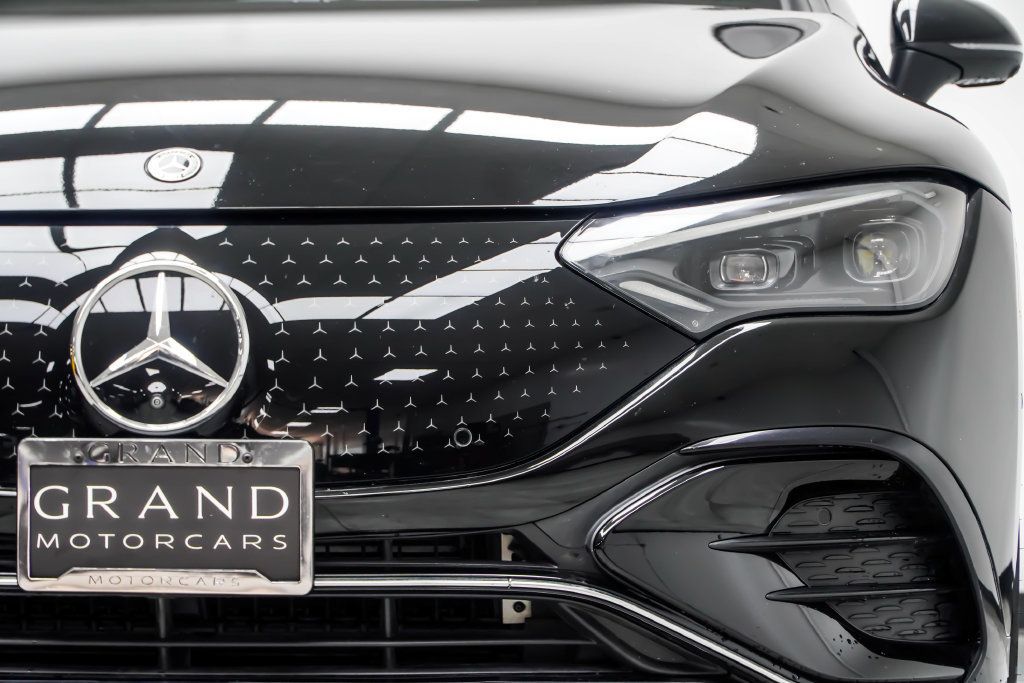Mercedes-Benz EQE photo 12