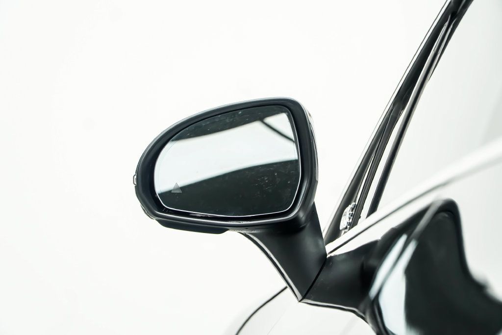 Mercedes-Benz EQE photo 21