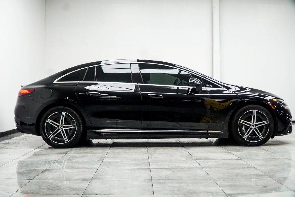 Mercedes-Benz EQE photo 9