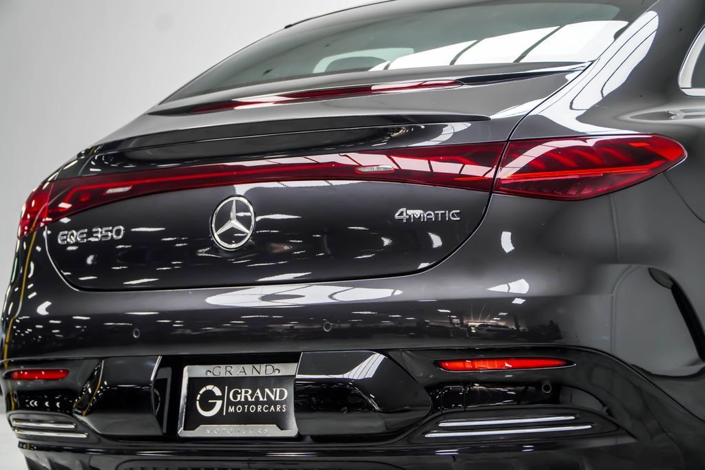 Mercedes-Benz EQE photo 17