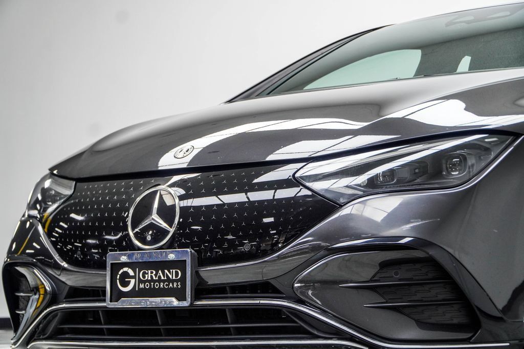 Mercedes-Benz EQE photo 2