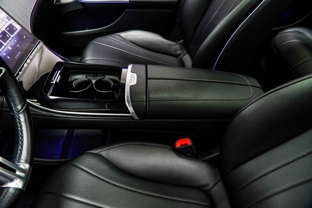 Mercedes-Benz EQE photo 23