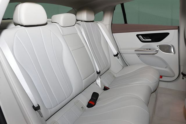 2023 Mercedes-Benz EQE EQE 350 4MATIC+ Sedan - 22980278 - 12