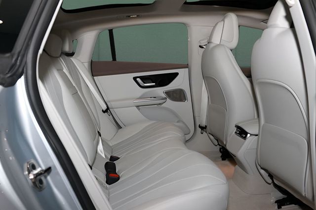 2023 Mercedes-Benz EQE EQE 350 4MATIC+ Sedan - 22980278 - 13