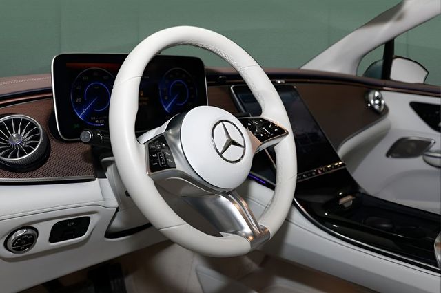 2023 Mercedes-Benz EQE EQE 350 4MATIC+ Sedan - 22980278 - 20