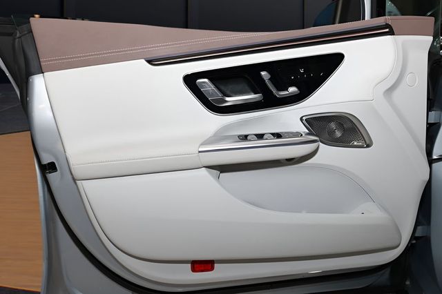 2023 Mercedes-Benz EQE EQE 350 4MATIC+ Sedan - 22980278 - 21