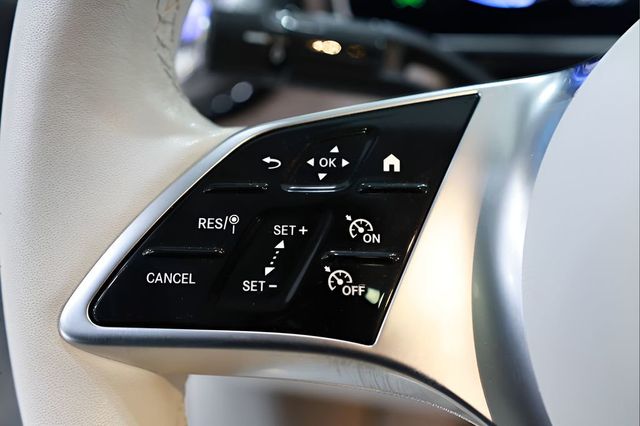 2023 Mercedes-Benz EQE EQE 350 4MATIC+ Sedan - 22980278 - 25