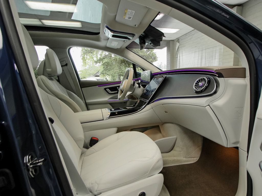 Mercedes-Benz EQE photo 12