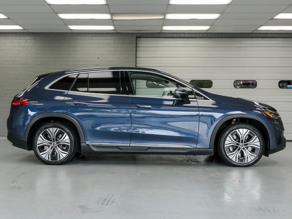 Mercedes-Benz EQE photo 3
