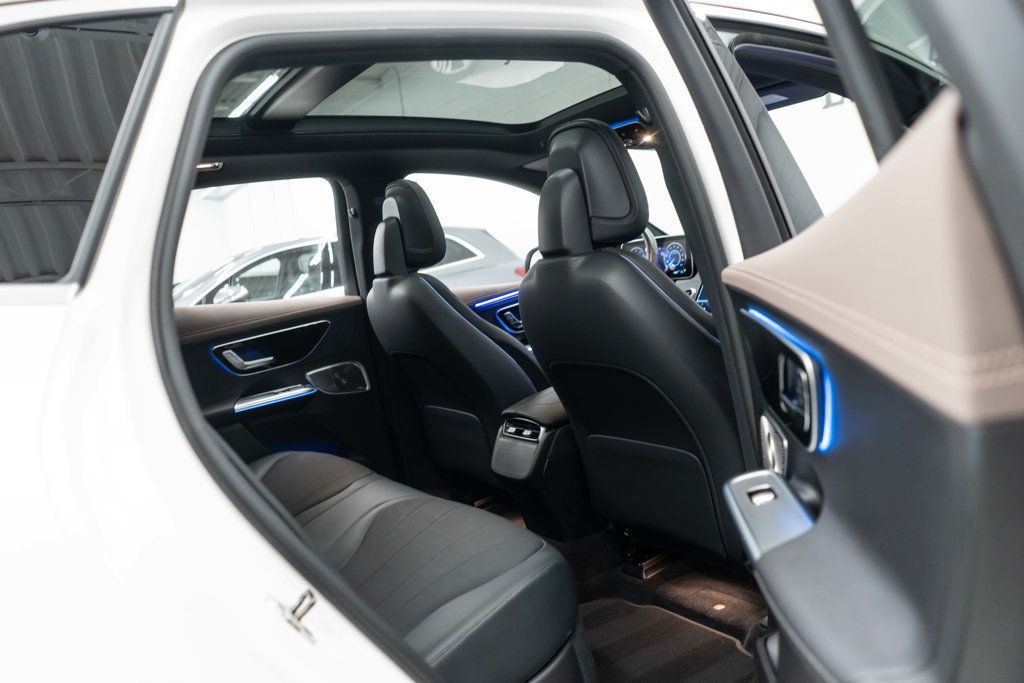 Mercedes-Benz EQE photo 12