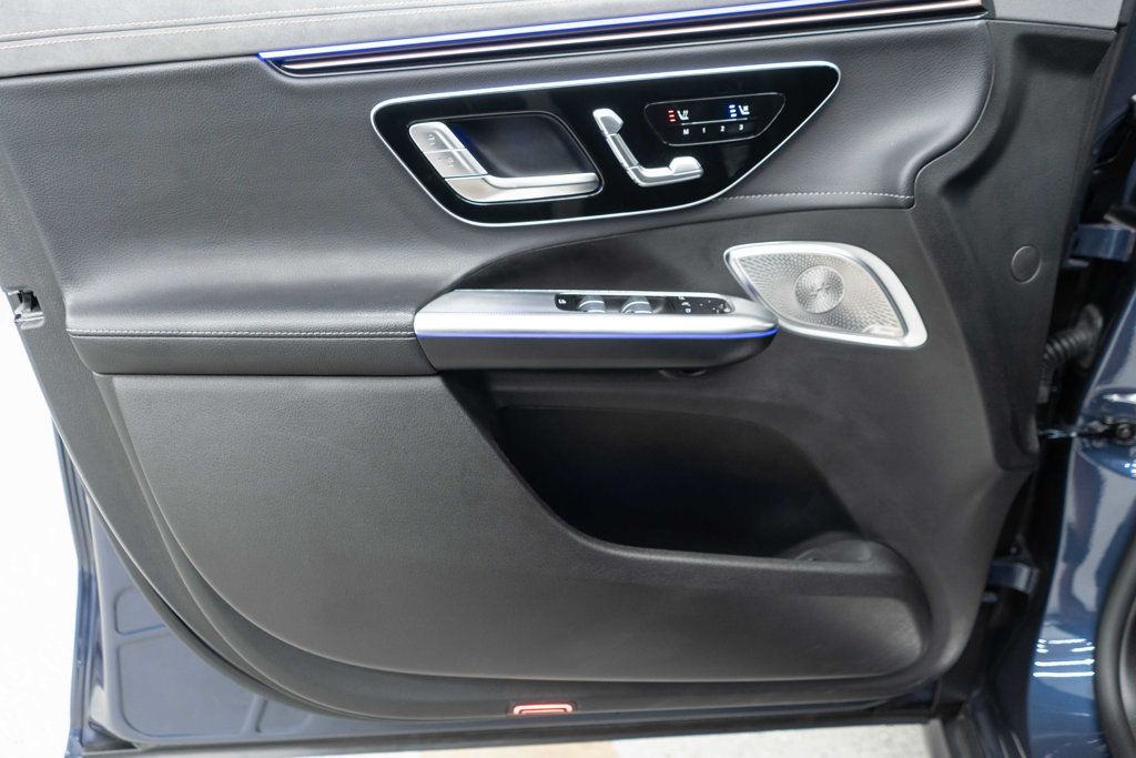 Mercedes-Benz EQE photo 13