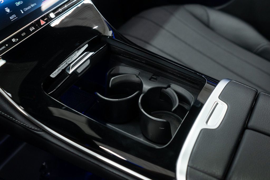 Mercedes-Benz EQE photo 20