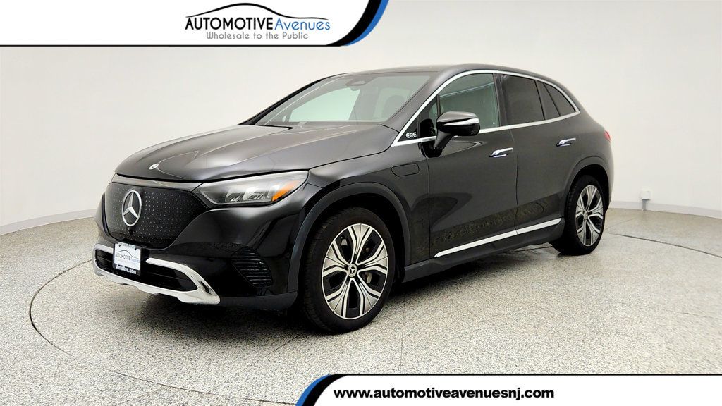 2023 Mercedes-Benz EQE EQE 350 4MATIC SUV w/ 20'' Wheels & Heated Steering Wheel - 23041045 | Video 1