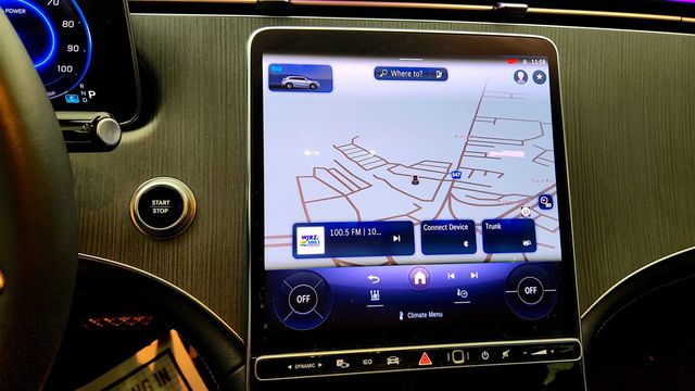 2023 Mercedes-Benz EQE EQE 350 4MATIC SUV w/ Exclusive Trim & DIGITAL LIGHT Package - 23040021 - 15