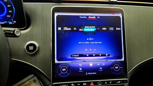 2023 Mercedes-Benz EQE EQE 350 4MATIC SUV w/ Exclusive Trim & DIGITAL LIGHT Package - 23040021 - 16