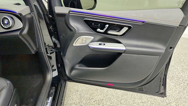2023 Mercedes-Benz EQE EQE 350 4MATIC SUV w/ Exclusive Trim & DIGITAL LIGHT Package - 23040021 - 23