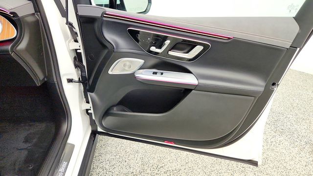 2023 Mercedes-Benz EQE EQE 350 4MATIC SUV w/ Pinnacle Package, AMG Line & DIGITAL LIGHT - 23040240 - 24