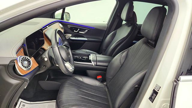 2023 Mercedes-Benz EQE EQE 350 4MATIC SUV w/ Pinnacle Trim Package & AMG Line Exterior - 23044127 - 17