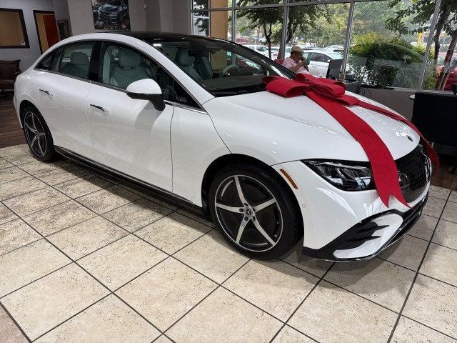 2023 Mercedes Benz EQE Sedan 350 photo 3
