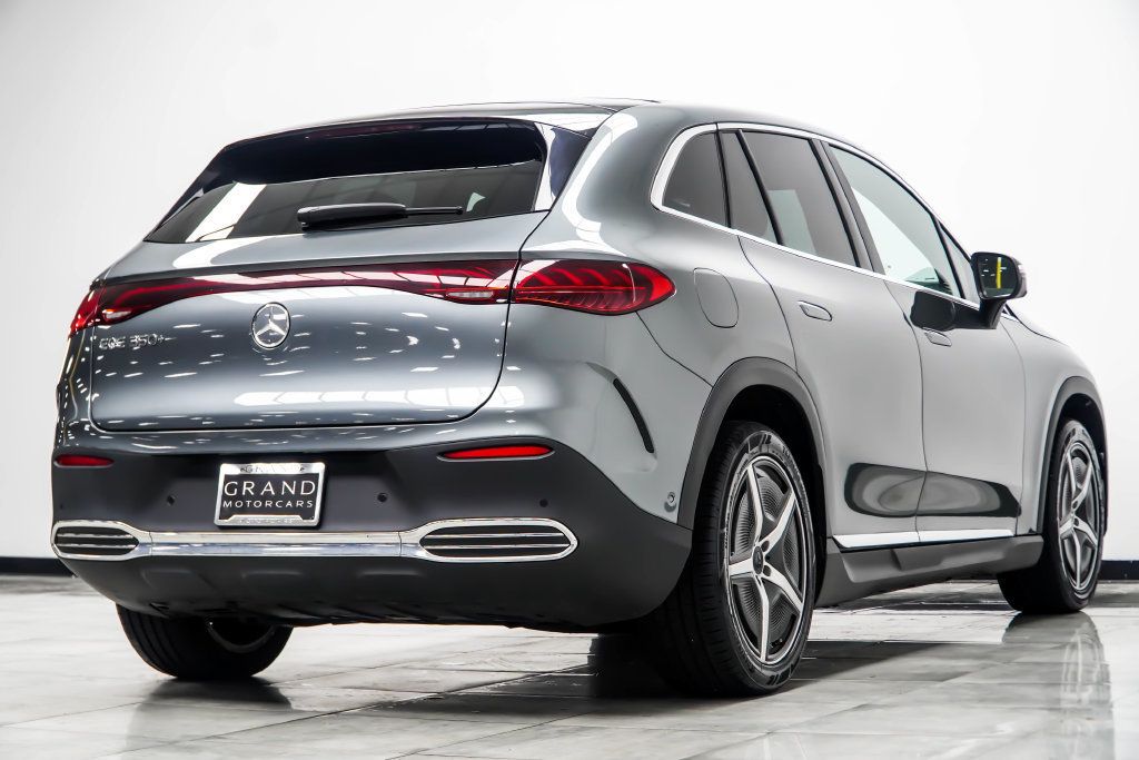 Mercedes-Benz EQE photo 15