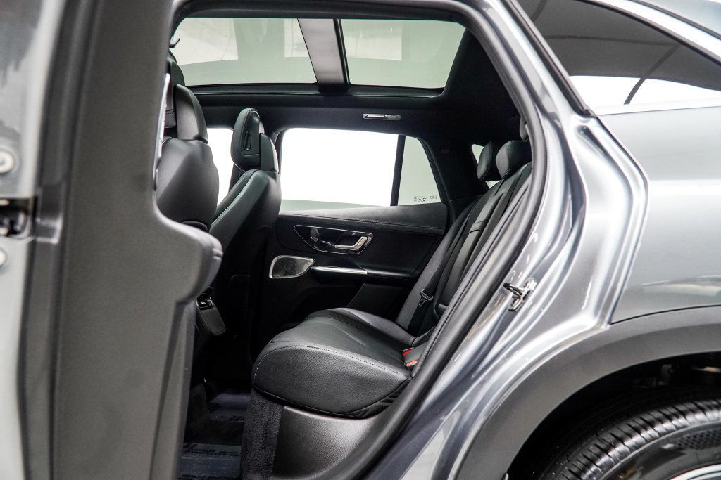 Mercedes-Benz EQE photo 45