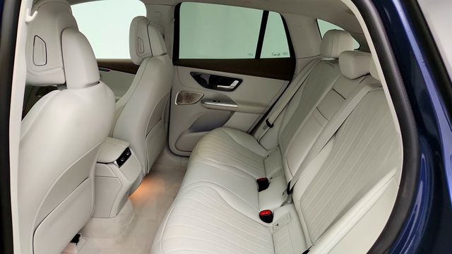 2023 Mercedes-Benz EQE EQE 350+ SUV, Exclusive w/ High End Leather Seats & 20'' Wheels - 23048199 - 18