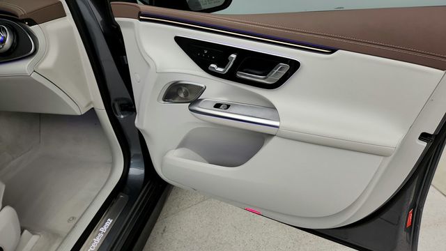 2023 Mercedes-Benz EQE EQE 350+ SUV, Premium with Nappa Leather & AMG Line Exterior Pkg - 22944384 - 26