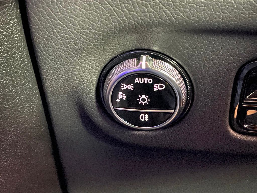 2023 Mercedes-Benz EQE EQE 500 4MATIC+ Sedan - 22937603 - 33