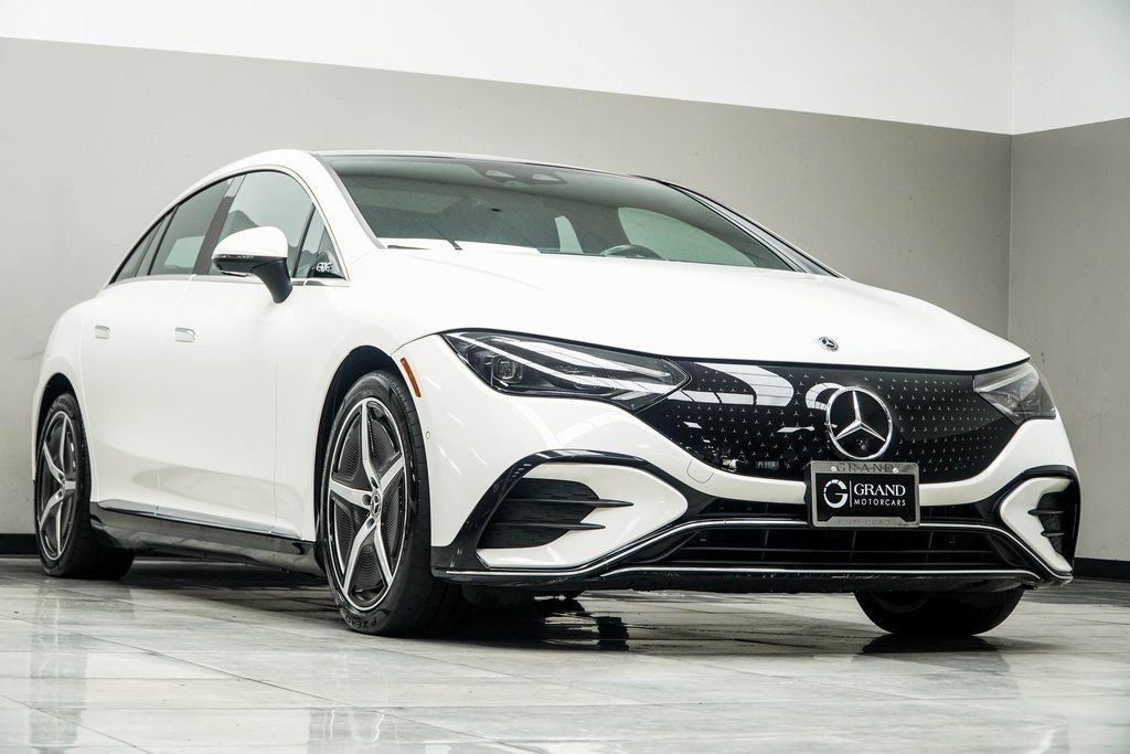 2023 Mercedes Benz EQE Sedan 500 4MATIC photo 2