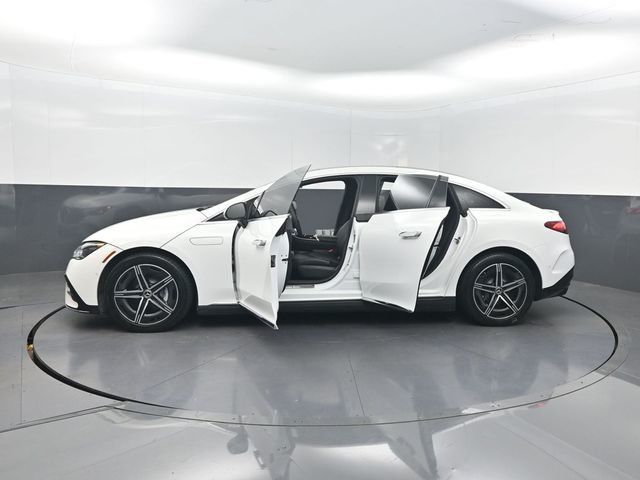 2023 Mercedes-Benz EQE EQE 500 4MATIC+ Sedan - 23060691 - 32