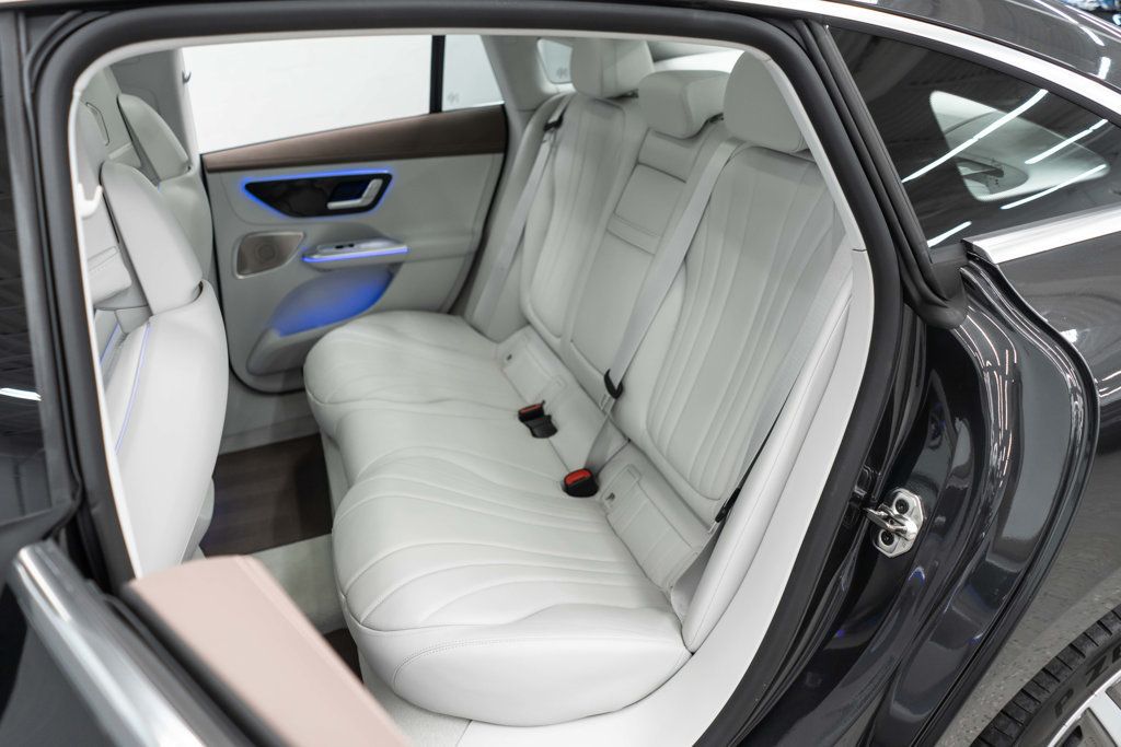 Mercedes-Benz EQE photo 14