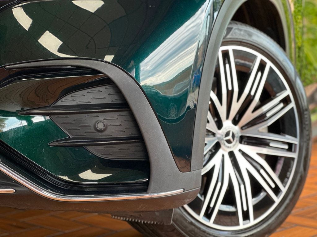 2023 Mercedes Benz EQE SUV 500 4MATIC photo 3