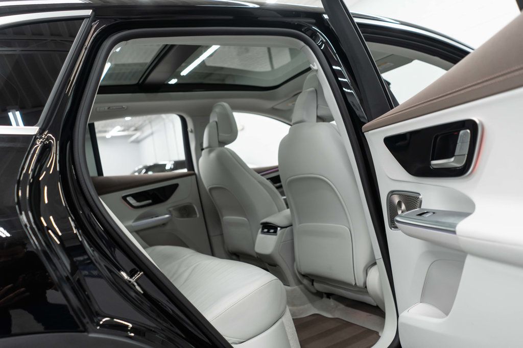2023 Mercedes Benz EQE-Class SUV photo 12