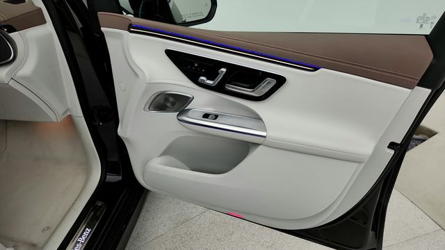 2023 Mercedes-Benz EQE EQE 500 4MATIC SUV, Exclusive with DIGITAL LIGHT Package - 22945933 - 25