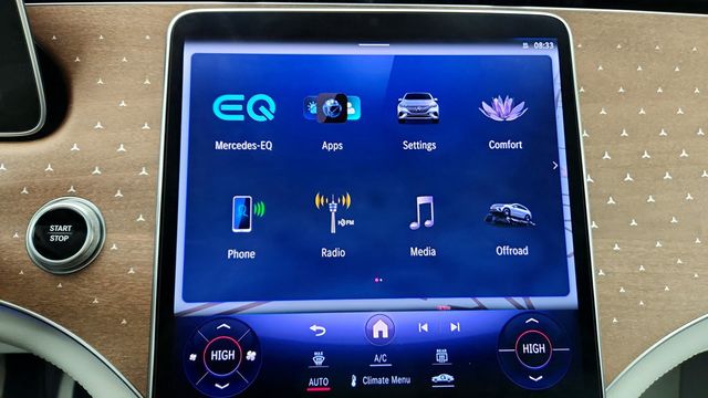 2023 Mercedes-Benz EQE EQE 500 4MATIC SUV, Premium with Nappa Leather Seat Trim - 22944690 - 17