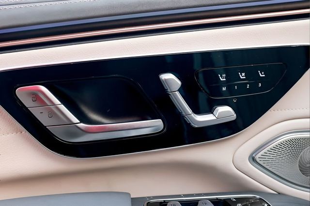2023 Mercedes-Benz EQS EQS 450 4MATIC Sedan - 23015835 - 32